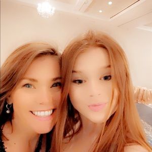 Meet your Posher, Chloe